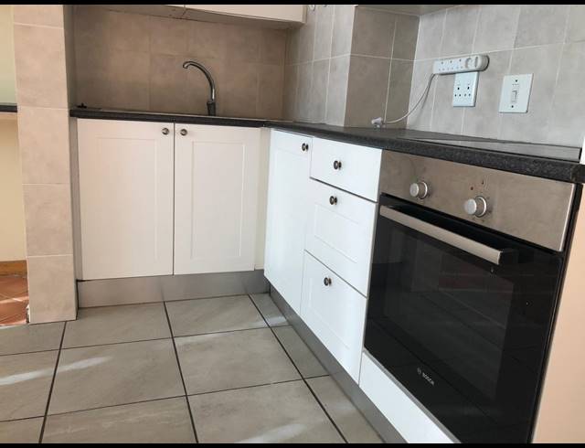 3 BEDROOM APARTMENT RENTED IN ZONNEBLOEM